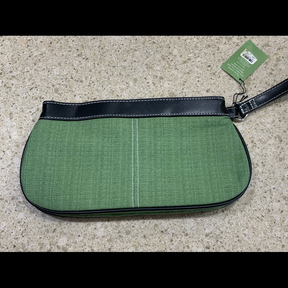 🌸Vintage EXCELLENT CONDITION- STILL HAS TAGS ATTACHED Victoria Secret Wristlet .